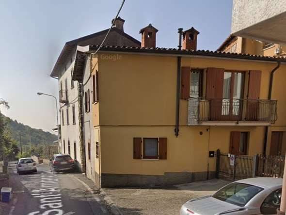 casa indipendente in vendita a Cenate Sopra in zona Sant'Ambrogio