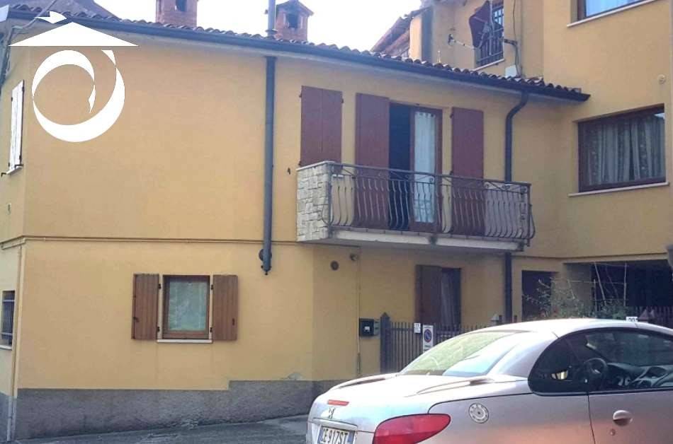appartamento in vendita a Cenate Sopra in zona Sant'Ambrogio
