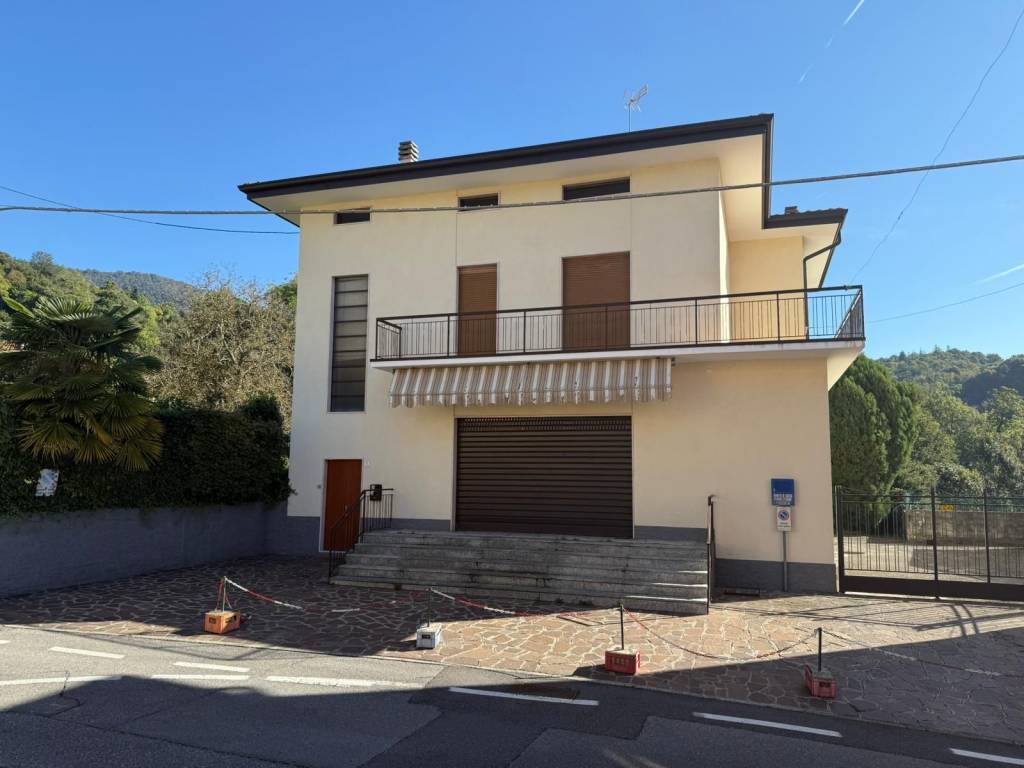 casa indipendente in vendita a Cenate Sopra
