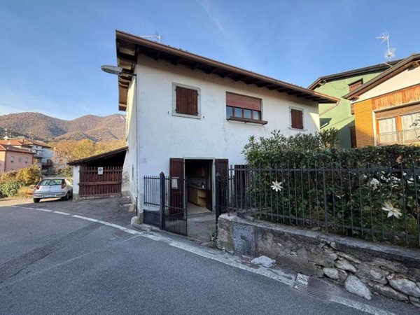 casa indipendente in vendita a Cenate Sopra