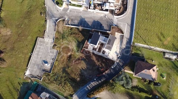 terreno edificabile in vendita a Cenate Sopra