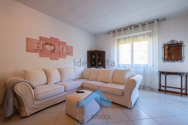 appartamento in vendita a Cenate Sopra in zona Sant'Ambrogio