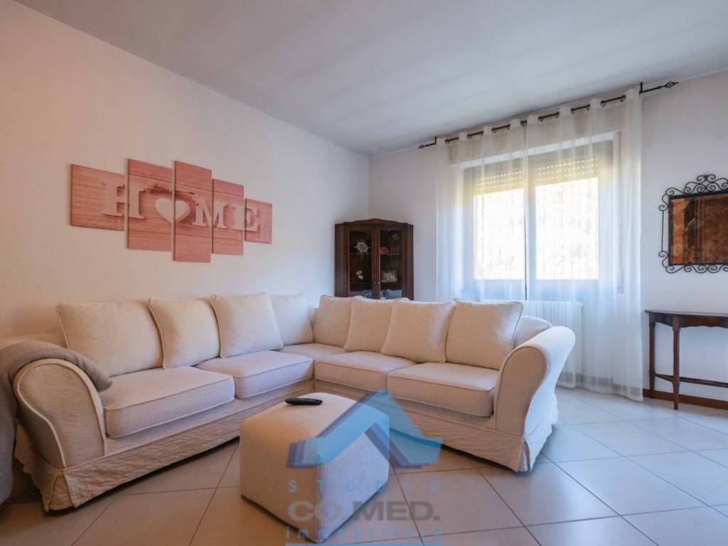 appartamento in vendita a Cenate Sopra in zona Sant'Ambrogio