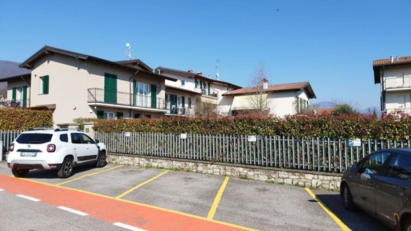 appartamento in vendita a Cenate Sopra