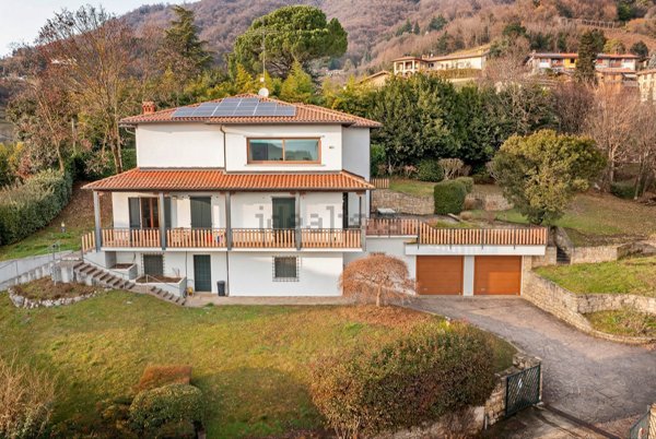 casa indipendente in vendita a Cenate Sopra in zona Valpredina
