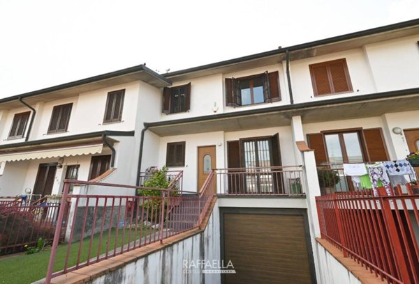 casa indipendente in vendita a Cenate Sopra in zona Sant'Ambrogio