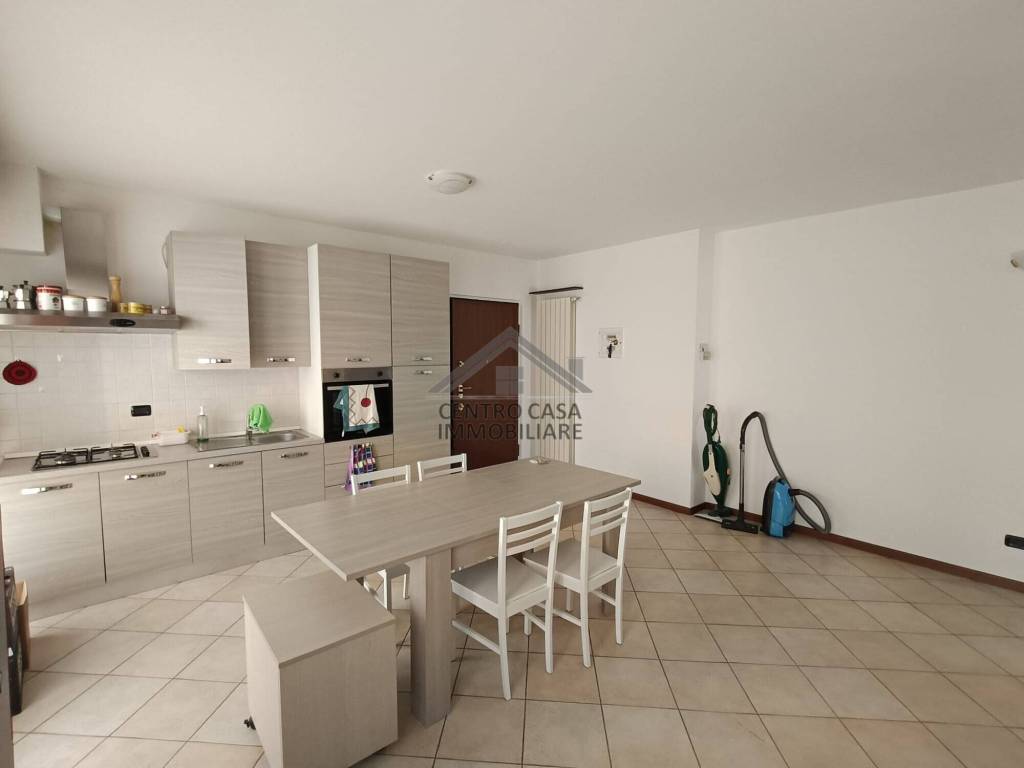 appartamento in vendita a Cenate Sopra in zona Sant'Ambrogio
