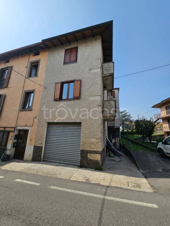 casa indipendente in vendita a Cenate Sotto