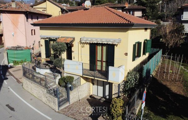casa indipendente in vendita a Cenate Sotto