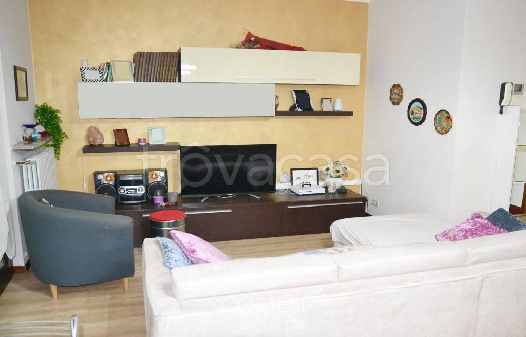 appartamento in vendita a Cenate Sotto