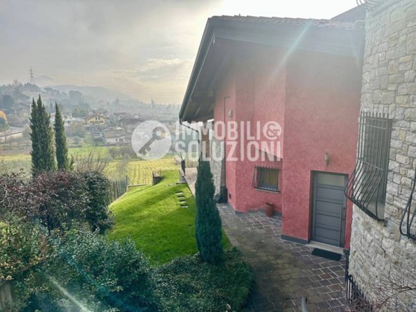 casa indipendente in vendita a Cenate Sotto