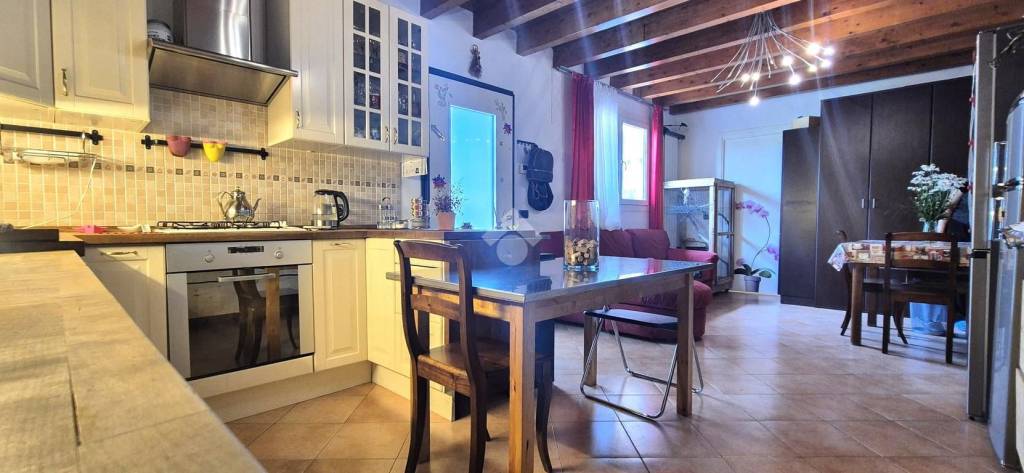 casa indipendente in vendita a Cenate Sotto