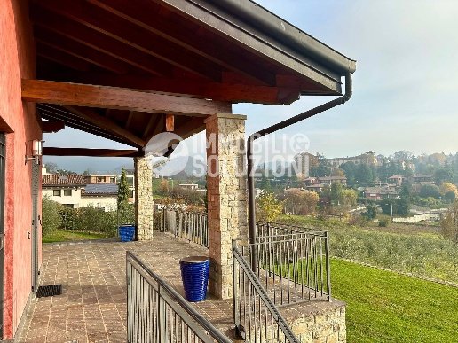 casa indipendente in vendita a Cenate Sotto