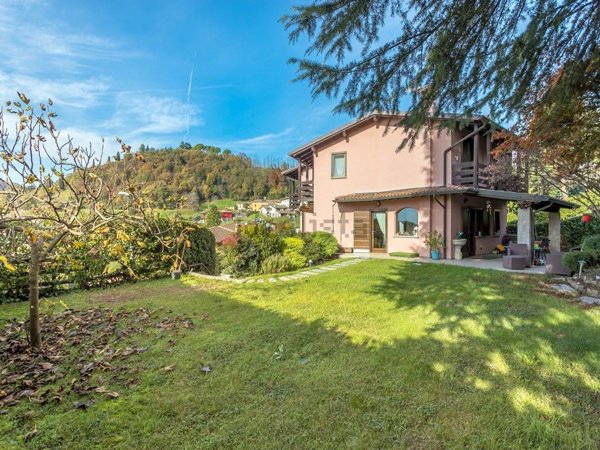 casa indipendente in vendita a Cenate Sotto