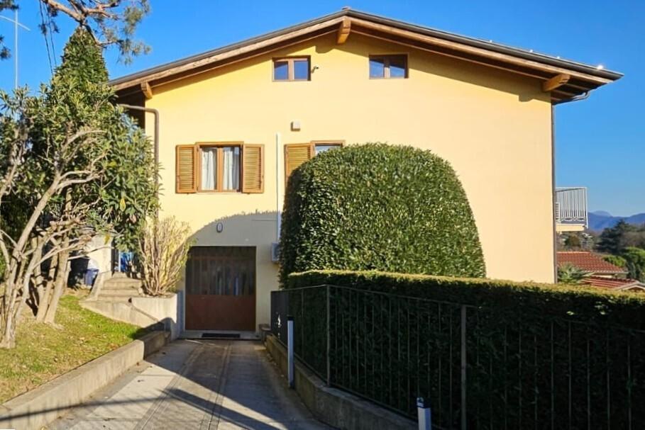 casa indipendente in vendita a Cenate Sotto in zona San Rocco