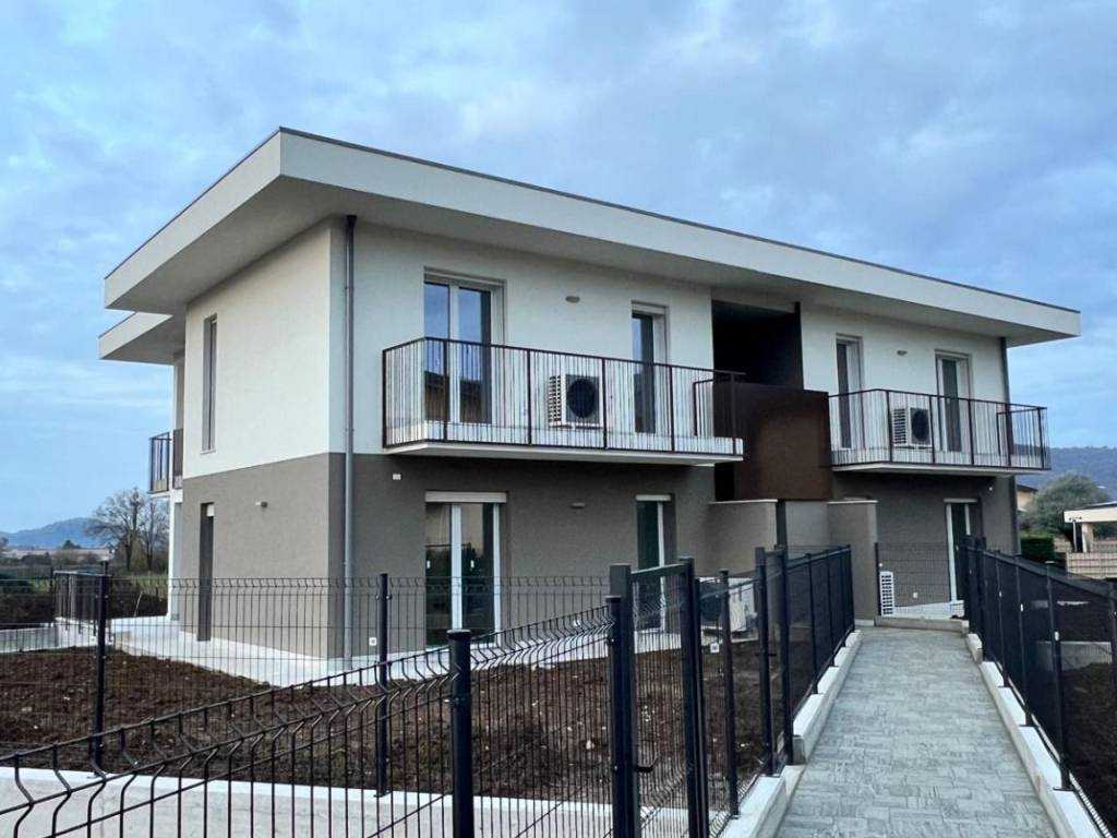 appartamento in vendita a Cenate Sotto