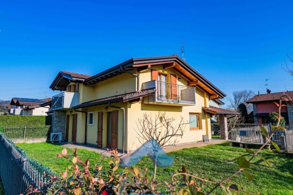 casa indipendente in vendita a Cenate Sotto