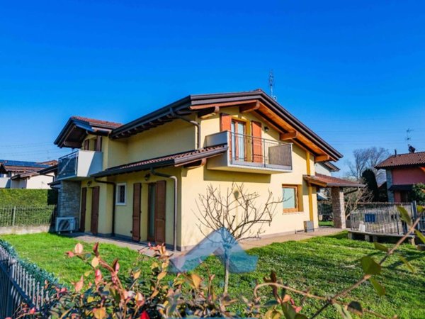 casa indipendente in vendita a Cenate Sotto