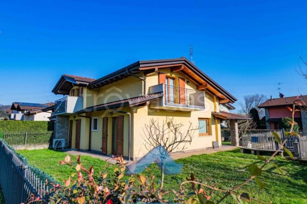 casa indipendente in vendita a Cenate Sotto