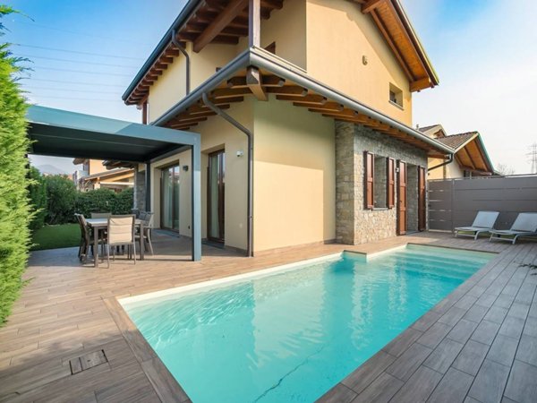 casa indipendente in vendita a Cenate Sotto