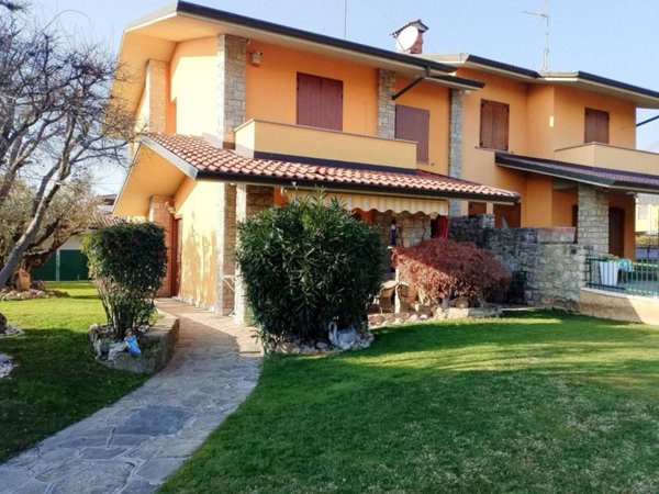 casa indipendente in vendita a Cenate Sotto in zona Castello
