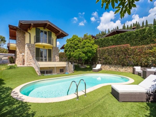casa indipendente in vendita a Cenate Sotto