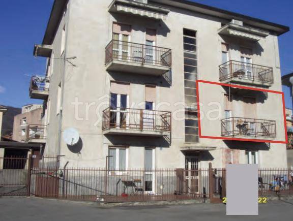 appartamento in vendita a Cenate Sotto in zona Castello