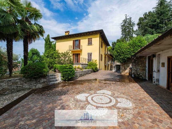 casa indipendente in vendita a Cenate Sotto in zona Castello