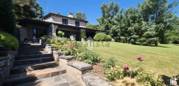casa indipendente in vendita a Cenate Sotto in zona Fornace
