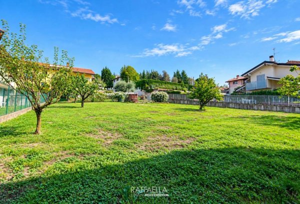 casa indipendente in vendita a Cenate Sotto in zona Castello