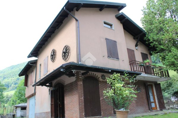 casa indipendente in vendita a Cene