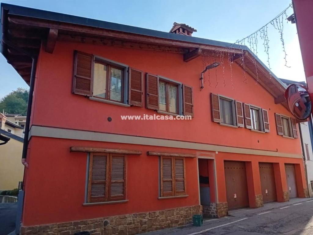 appartamento in vendita a Cene