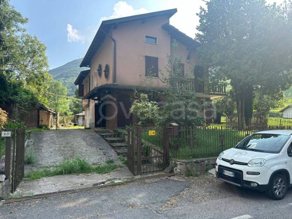casa indipendente in vendita a Cene