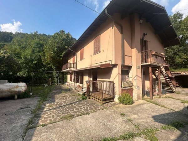 casa indipendente in vendita a Cene