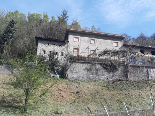 appartamento in vendita a Cene