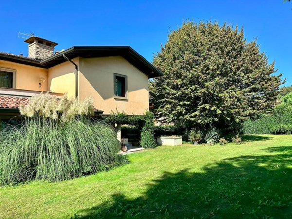 casa indipendente in vendita a Cene