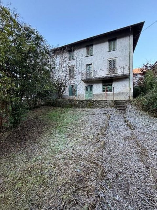 casa indipendente in vendita a Cene