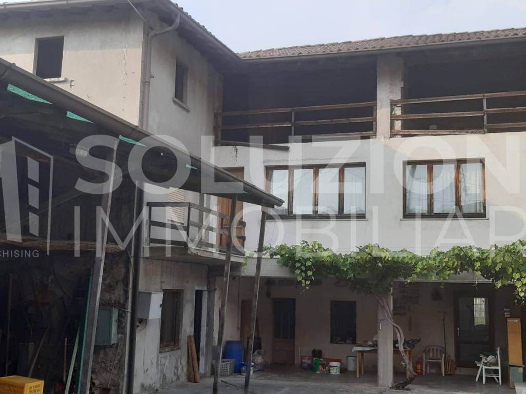 casa indipendente in vendita a Cene
