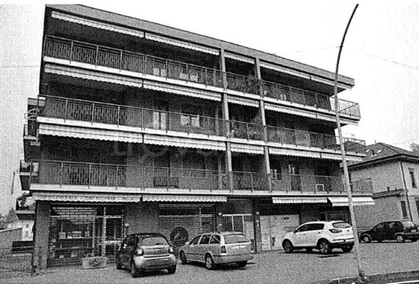 trivano in vendita a Cene