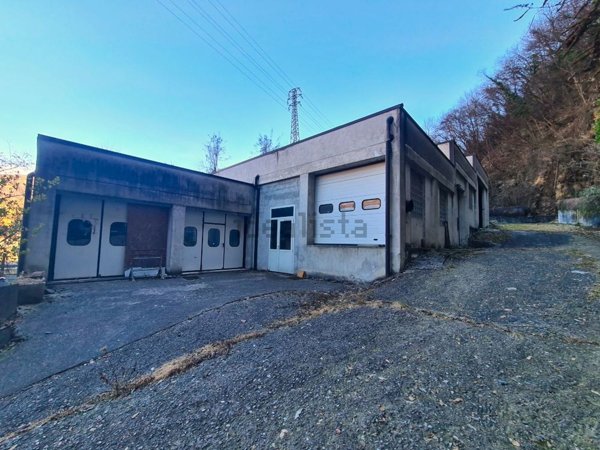 casa semindipendente in vendita a Cene