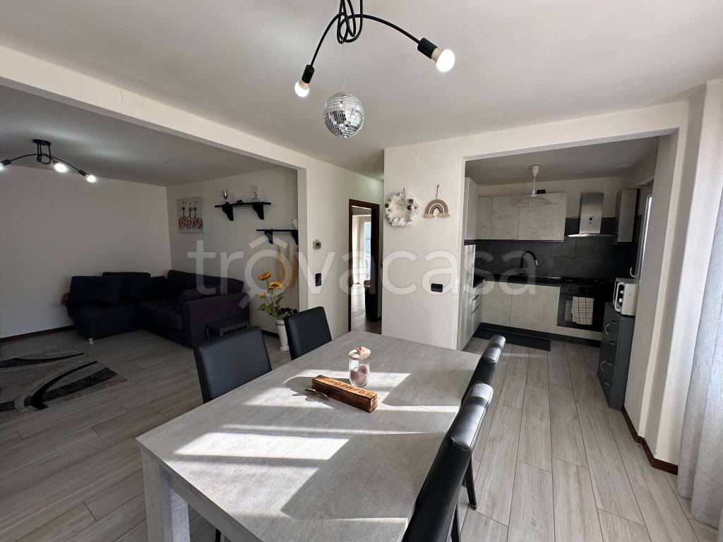 appartamento in vendita a Cene