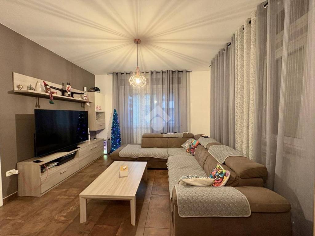 casa indipendente in vendita a Cene