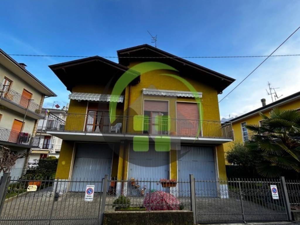 casa indipendente in vendita a Cene