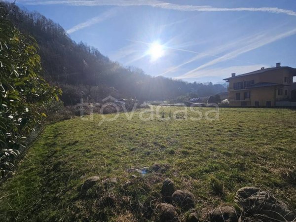 terreno edificabile in vendita a Cene