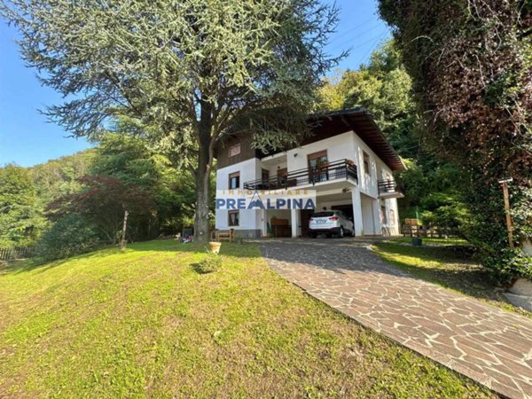 casa indipendente in vendita a Cene