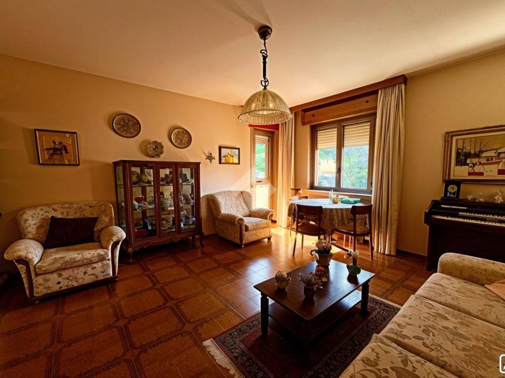 appartamento in vendita a Cene
