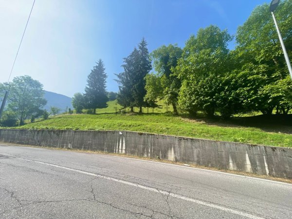 terreno edificabile in vendita a Cene