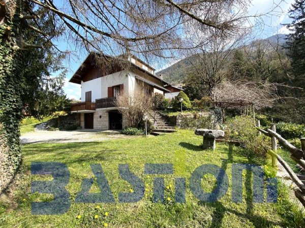 casa indipendente in vendita a Cerete