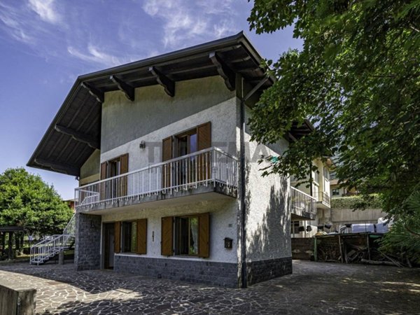 casa indipendente in vendita a Cerete