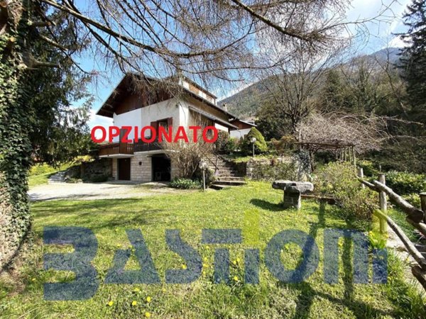 casa indipendente in vendita a Cerete